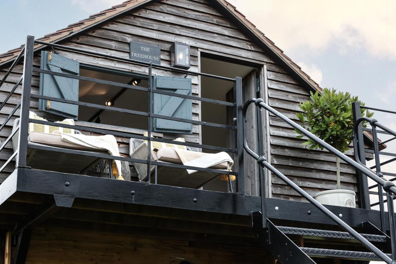 The Treehouse At Humblebee Hall Worcester Eksteriør bilde