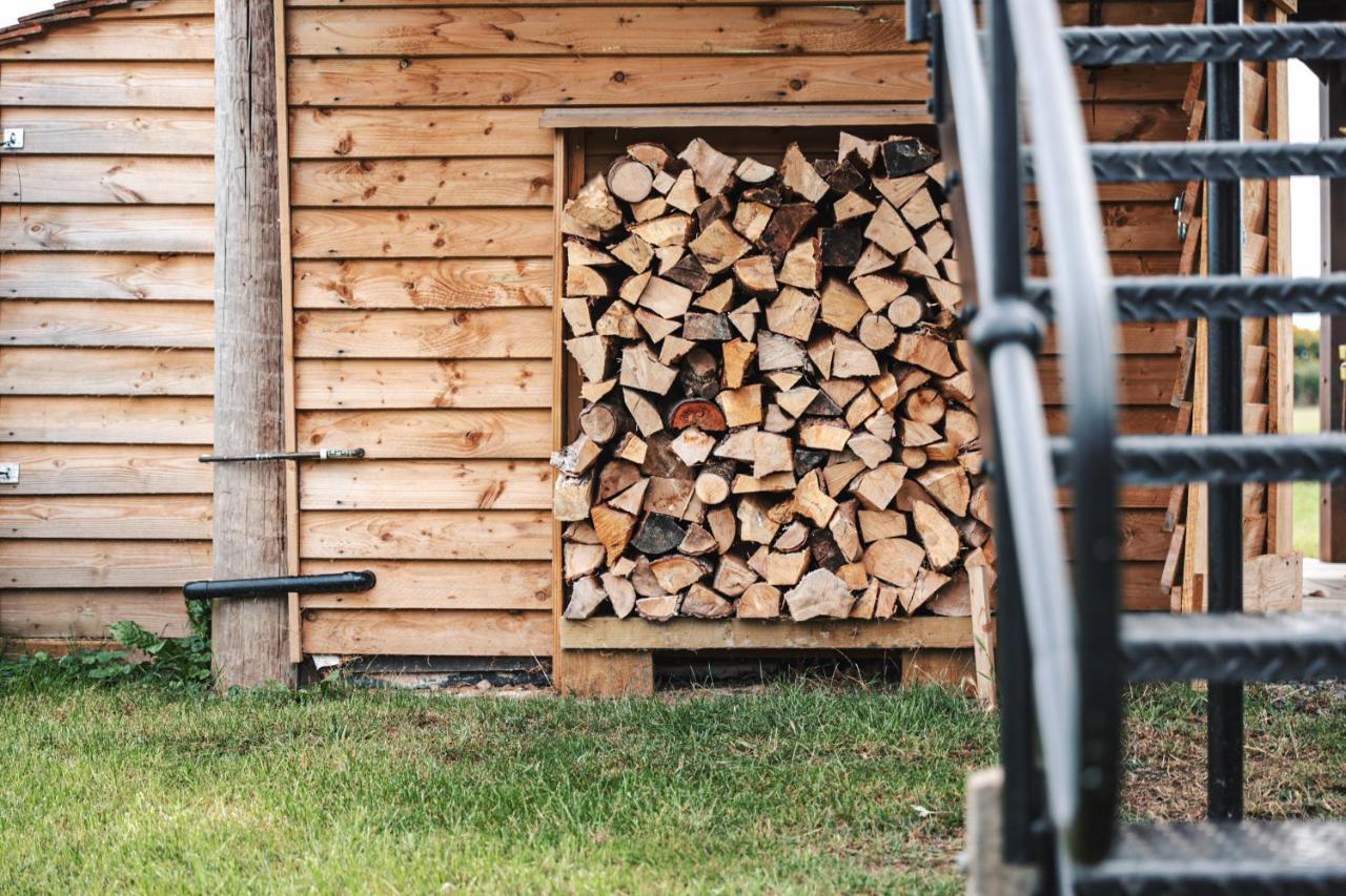 The Treehouse At Humblebee Hall Worcester Eksteriør bilde